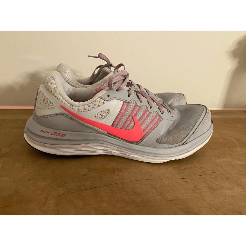 Nike size 9 womens dual fusion running shoes sneakers grey pink athletic